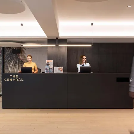 Lägenhetshotell The Kirchberg - Smart 4*